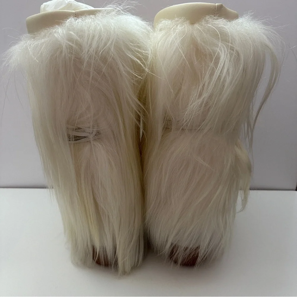 Brand NEW Ferragamo Genuine Shearling Fur Cream Winter Boots
